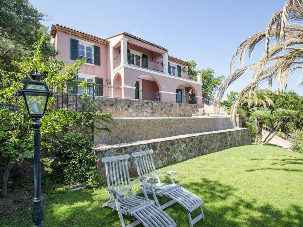 Villa In Antheor With Private Swimming Pool Saint-Raphael  Exterior photo